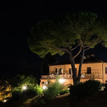 I Fiori Di Salici 公寓式酒店 3*