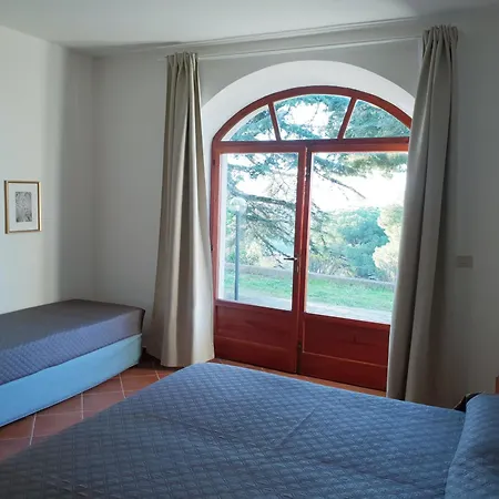 I Fiori Di Salici アパートホテル 3*